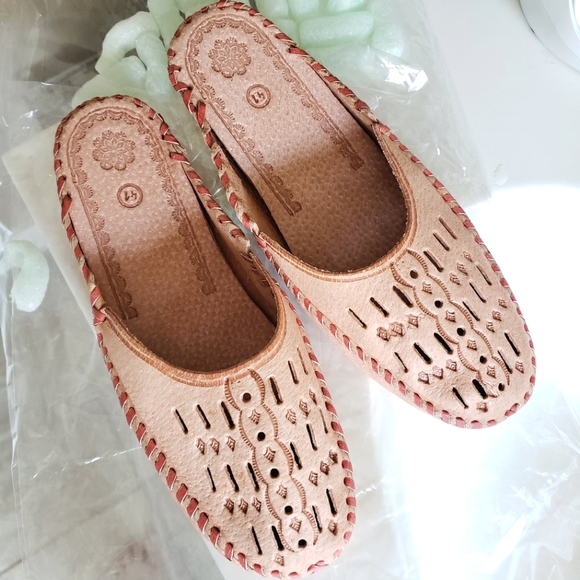 Genuine leather slippers - Picture 3 of 3